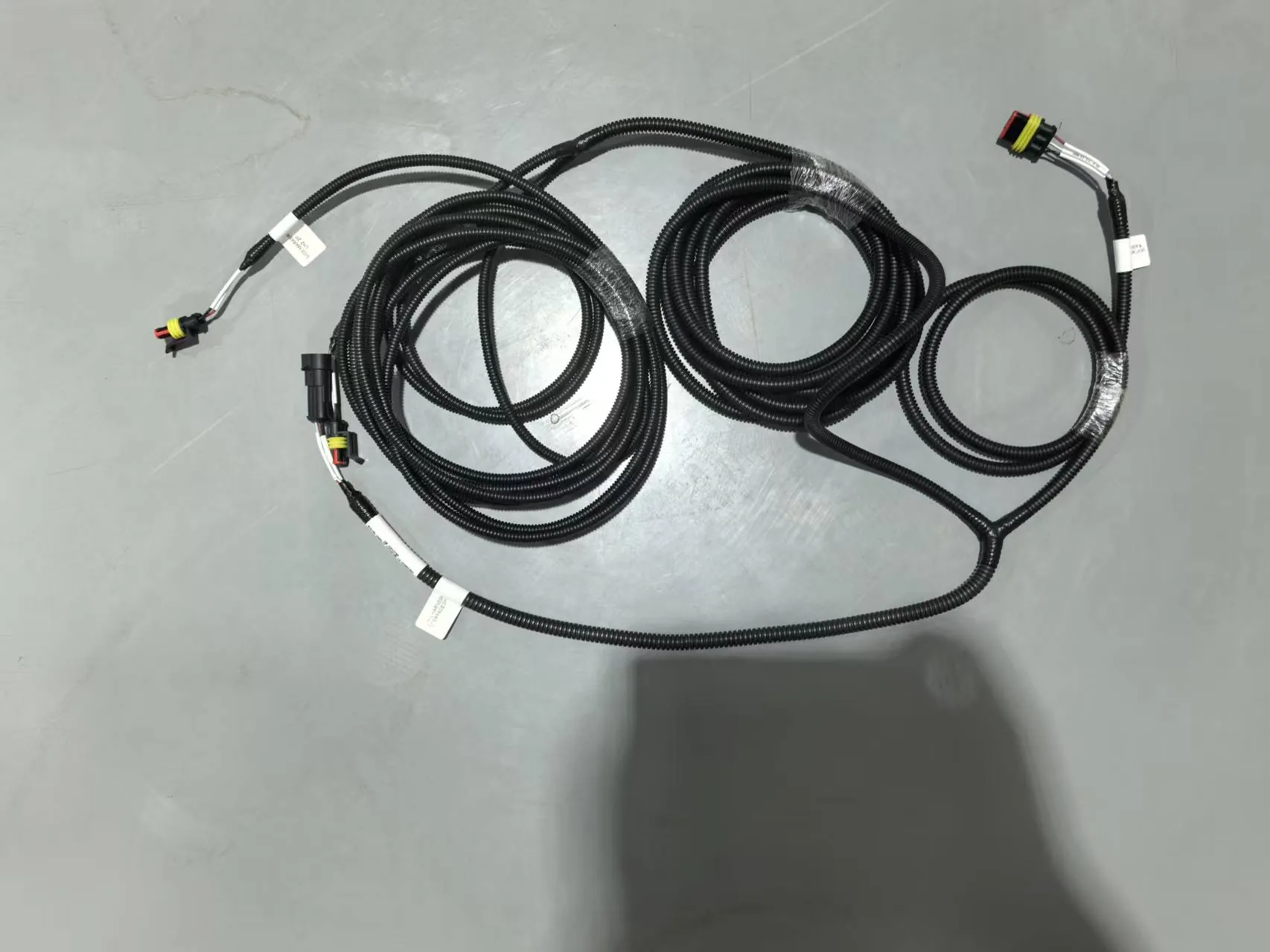 Agricultural off-highway wire harness assembly